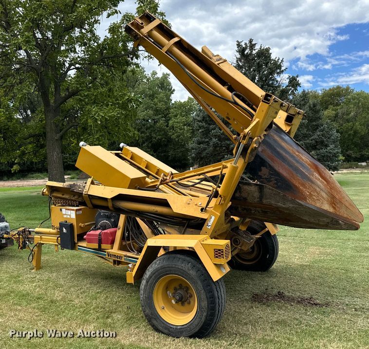 image for item LF9987 2000 Vermeer TS-44A tree spade