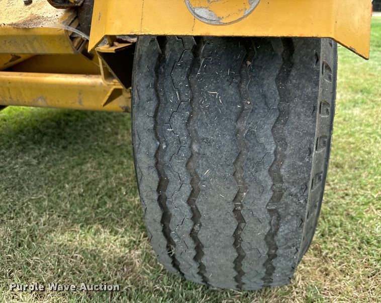 image for item LF9987 2000 Vermeer TS-44A tree spade