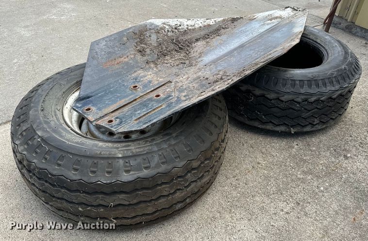 image for item LF9987 2000 Vermeer TS-44A tree spade