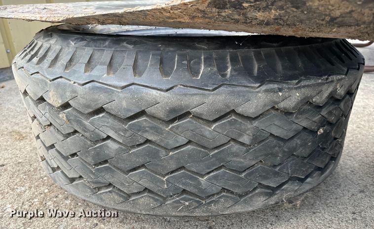 image for item LF9987 2000 Vermeer TS-44A tree spade