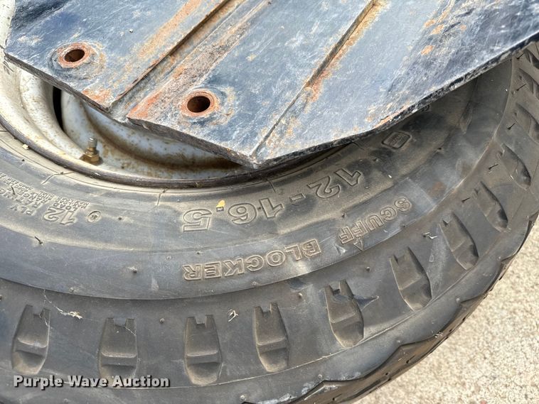 image for item LF9987 2000 Vermeer TS-44A tree spade