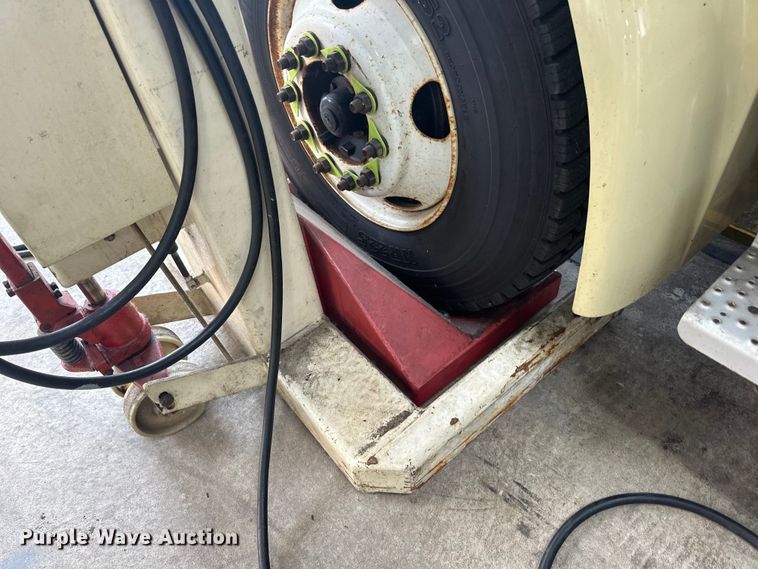 image for item LR9434 Stertil Koni  four post lift