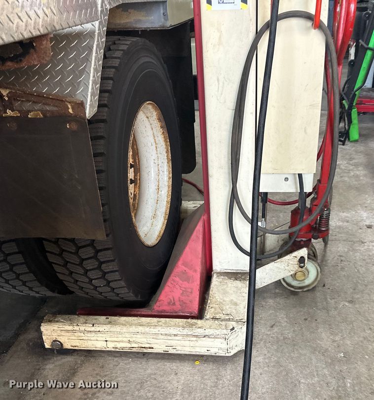 image for item LR9434 Stertil Koni  four post lift