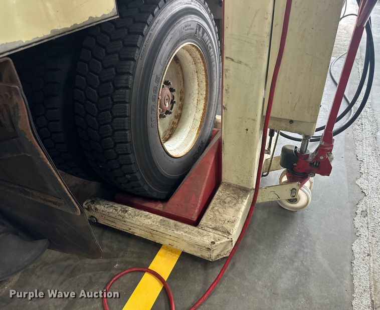 image for item LR9434 Stertil Koni  four post lift