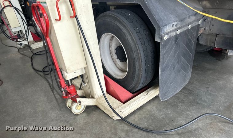 image for item LR9435 Stertil Koni four post lift