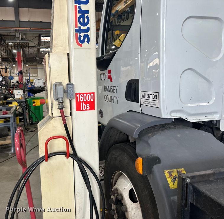 image for item LR9435 Stertil Koni four post lift