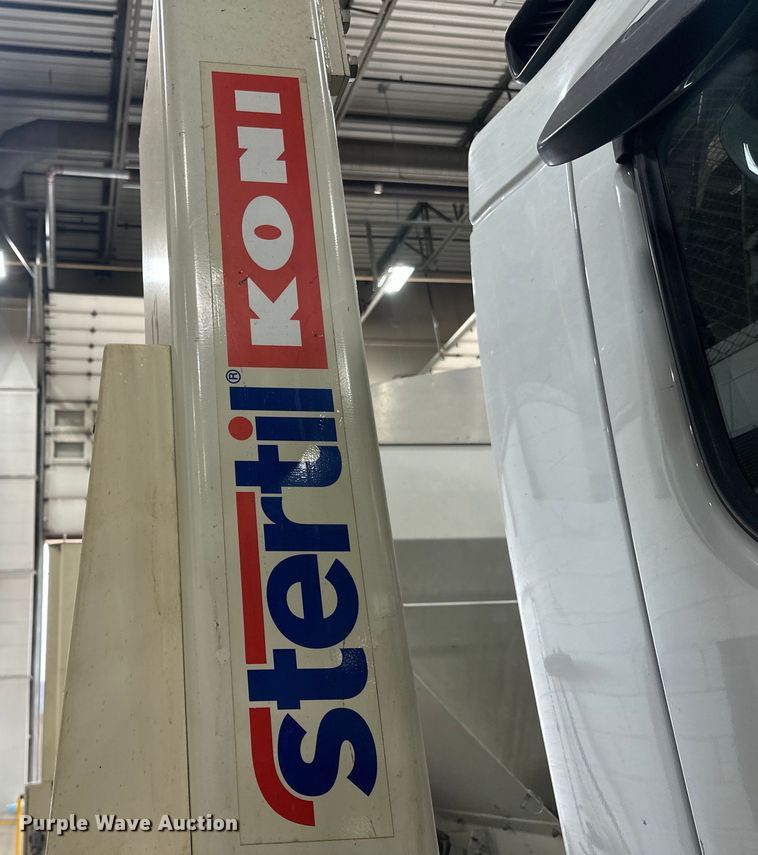 image for item LR9435 Stertil Koni four post lift