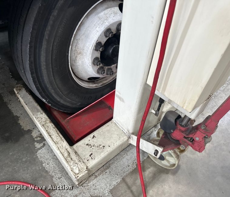 image for item LR9435 Stertil Koni four post lift