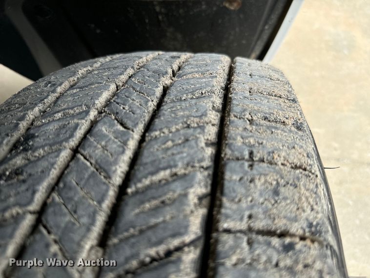 image for item NQ9758 2010 Chevrolet  Silverado 1500 Ext. Cab pickup truck