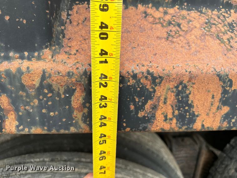 image for item NQ9759 2005 Mack CV713 dump truck