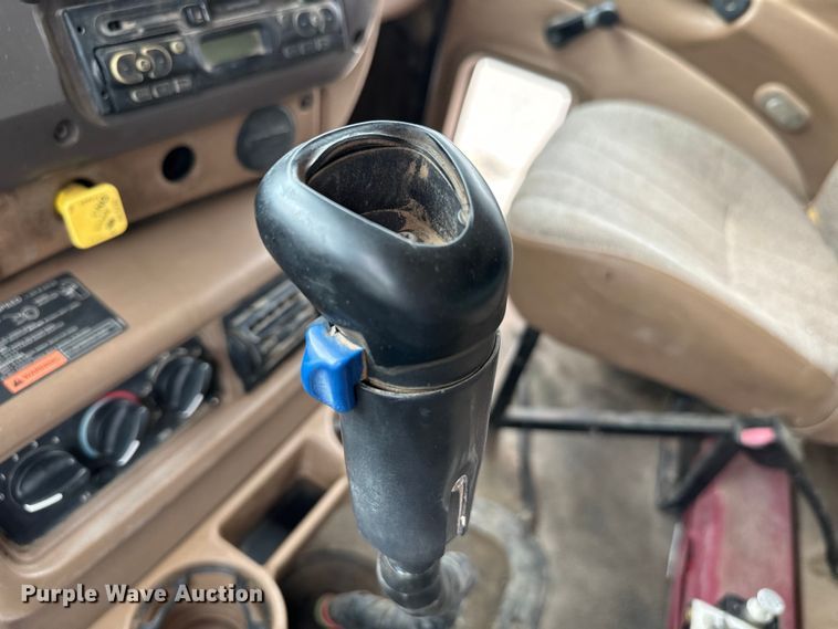 image for item NQ9759 2005 Mack CV713 dump truck