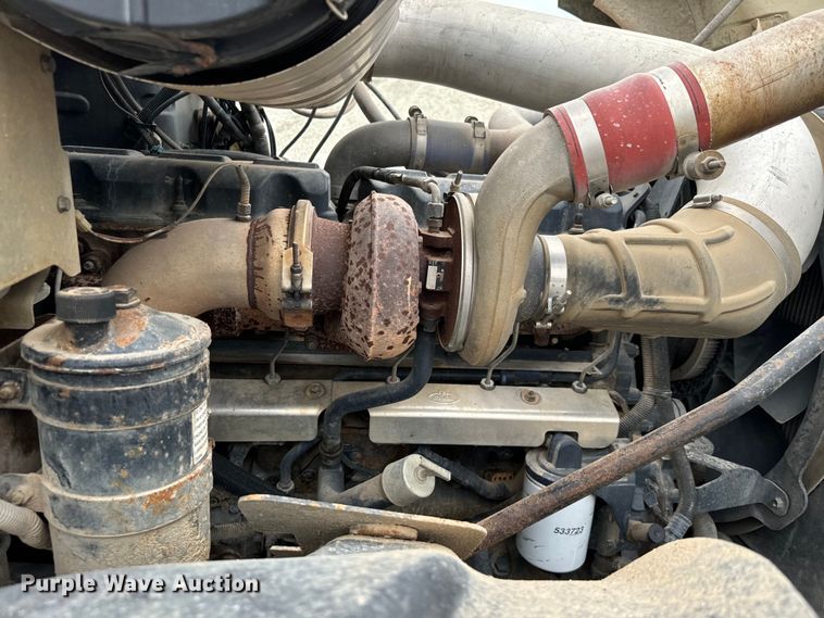 image for item NQ9759 2005 Mack CV713 dump truck