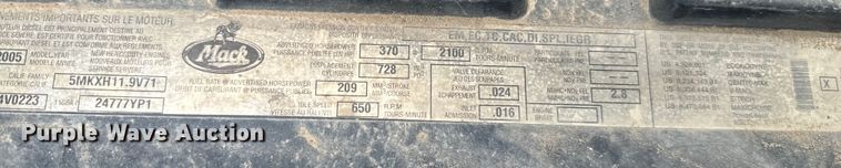 image for item NQ9759 2005 Mack CV713 dump truck