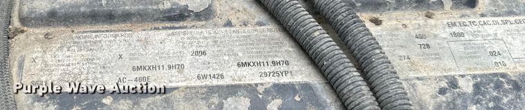 image for item NQ9760 2007 Mack CHN613 semi truck