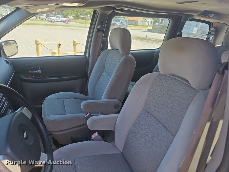 image for item NX9094 2008 Chevrolet Uplander LS van