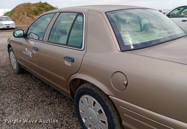 image for item NY9457 2006 Ford Crown Victoria Police Interceptor 