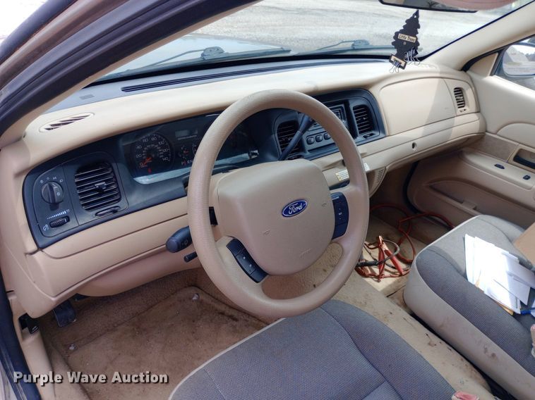 image for item NY9457 2006 Ford Crown Victoria Police Interceptor 