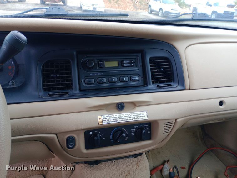 image for item NY9457 2006 Ford Crown Victoria Police Interceptor 