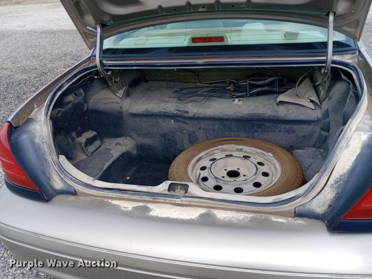 image for item NY9457 2006 Ford Crown Victoria Police Interceptor 