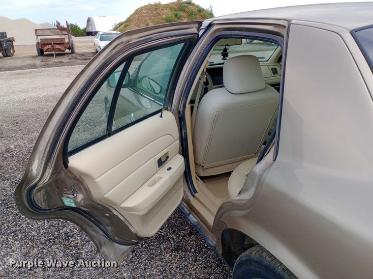 image for item NY9457 2006 Ford Crown Victoria Police Interceptor 