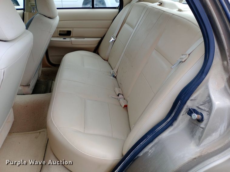 image for item NY9457 2006 Ford Crown Victoria Police Interceptor 