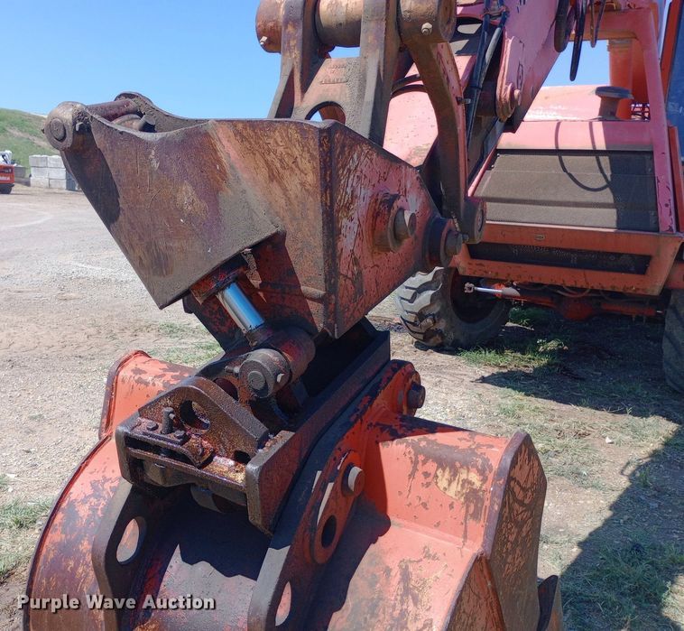 image for item NY9474 Badger Cruz-Air 1085C wheeled excavator