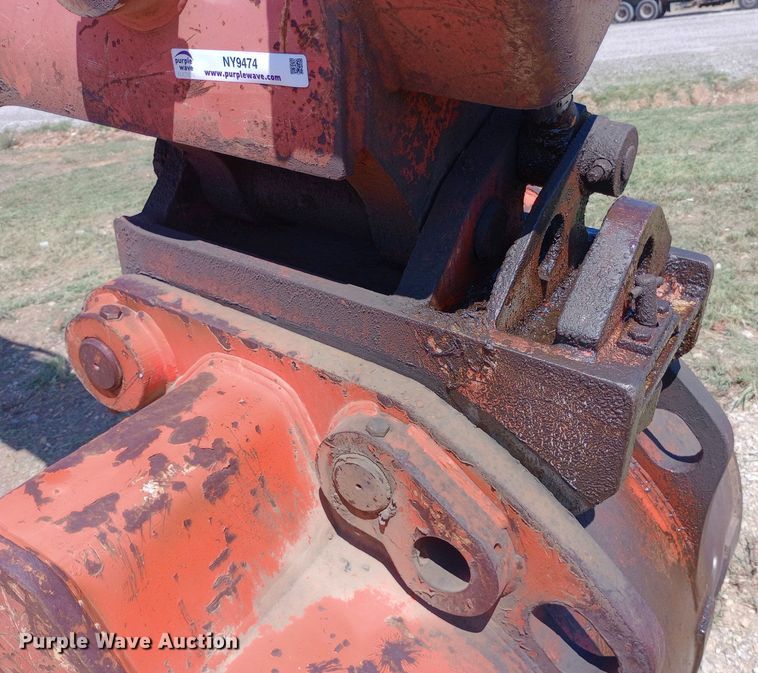 image for item NY9474 Badger Cruz-Air 1085C wheeled excavator