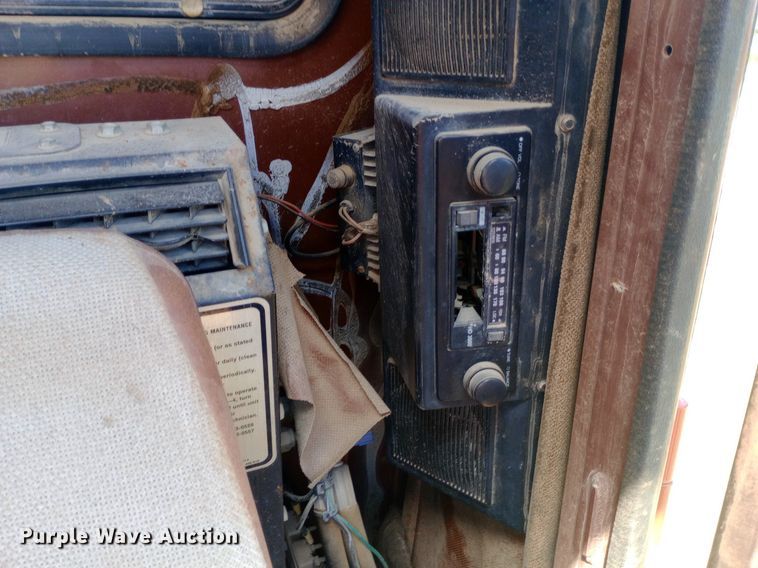 image for item NY9474 Badger Cruz-Air 1085C wheeled excavator