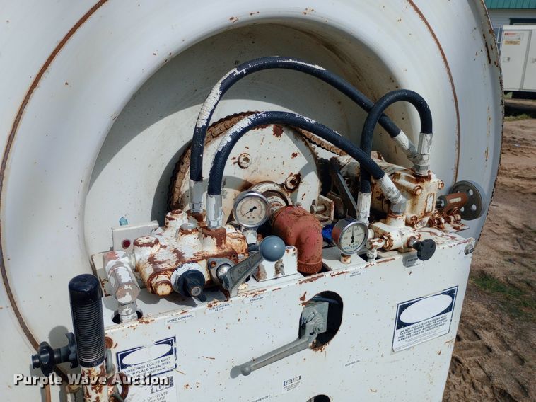 image for item NY9509 1985 International F1954 vacuum truck