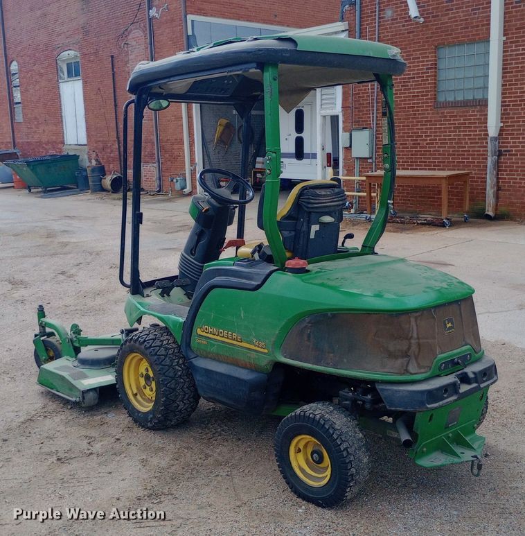 image for item NY9510 John Deere 1435 lawn mower