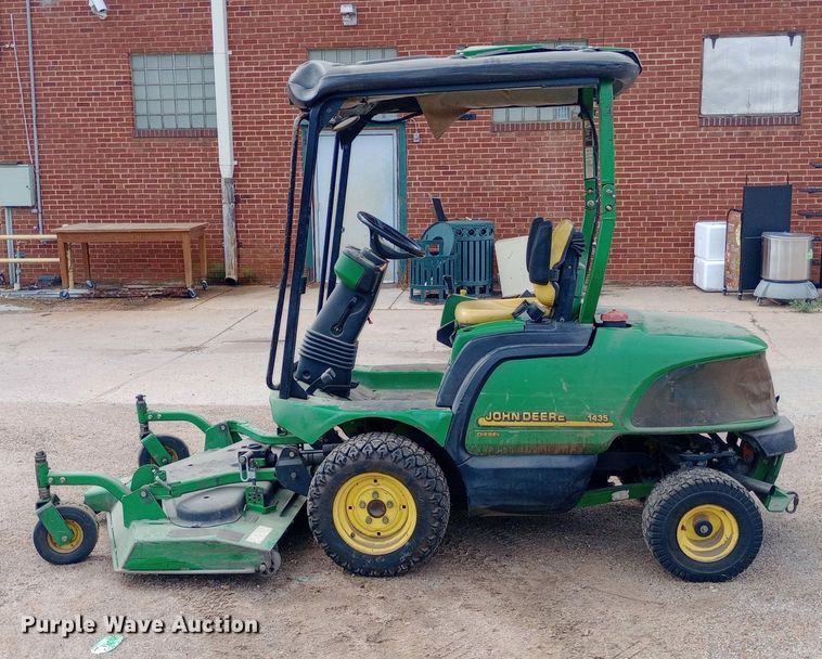 image for item NY9510 John Deere 1435 lawn mower