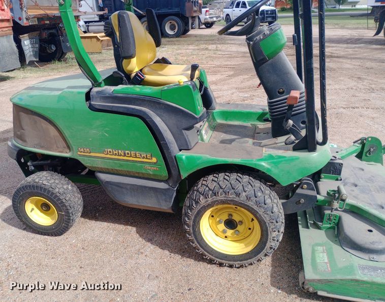 image for item NY9510 John Deere 1435 lawn mower