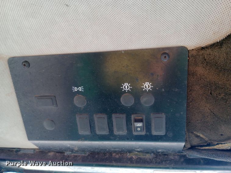 image for item NY9510 John Deere 1435 lawn mower