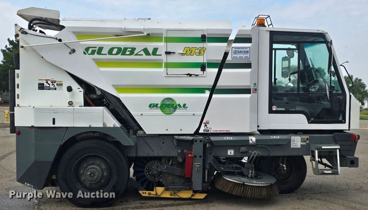 image for item OD9717 2017 Global M3 street sweeper