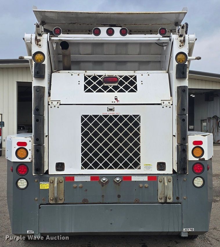 image for item OD9717 2017 Global M3 street sweeper