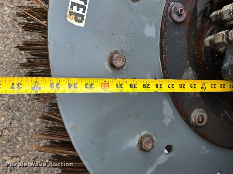 image for item OD9717 2017 Global M3 street sweeper