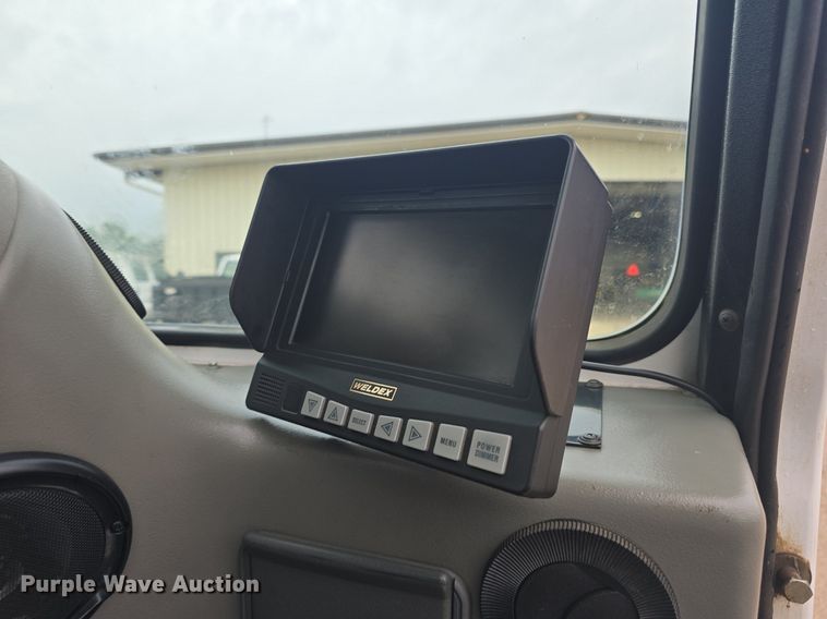 image for item OD9717 2017 Global M3 street sweeper