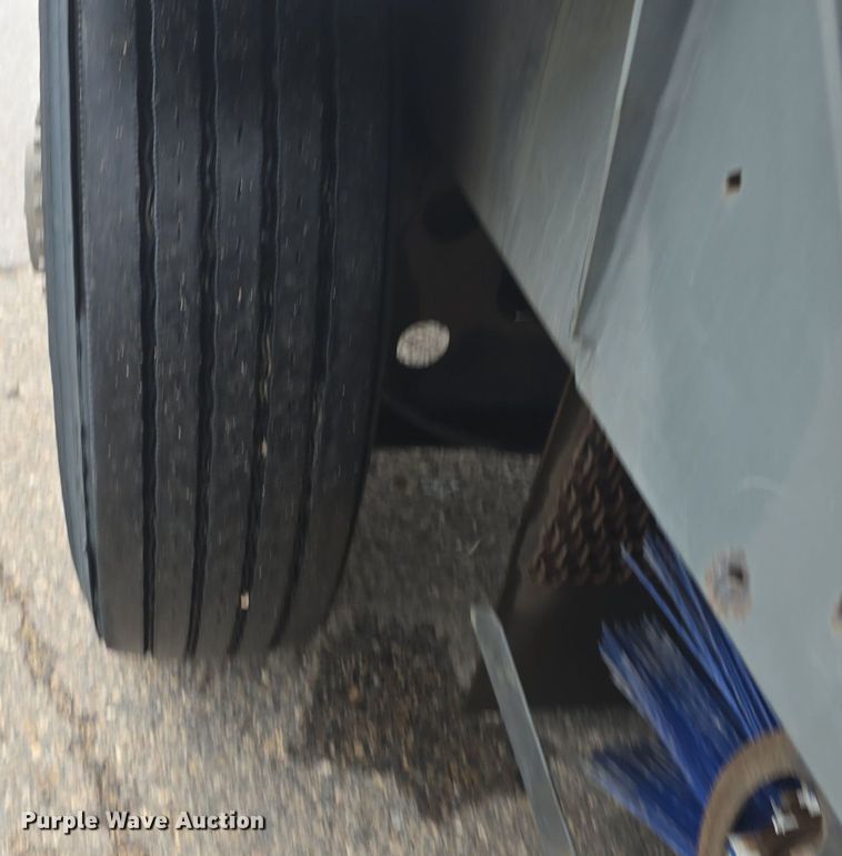 image for item OD9717 2017 Global M3 street sweeper