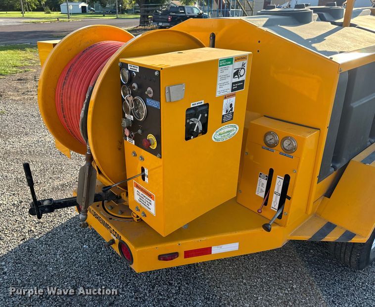 image for item OF9974 2009 O'Brien 7040-SC sewer jetter trailer