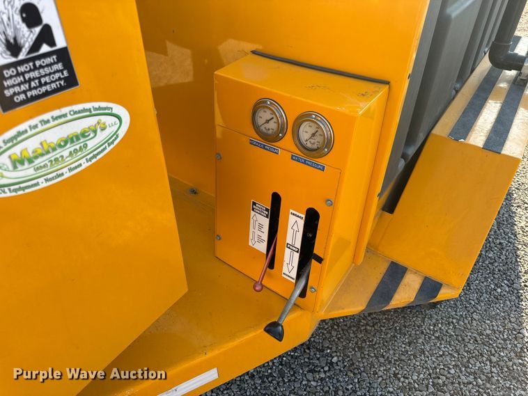 image for item OF9974 2009 O'Brien 7040-SC sewer jetter trailer