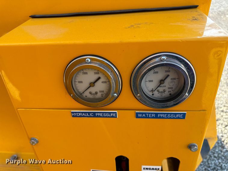 image for item OF9974 2009 O'Brien 7040-SC sewer jetter trailer