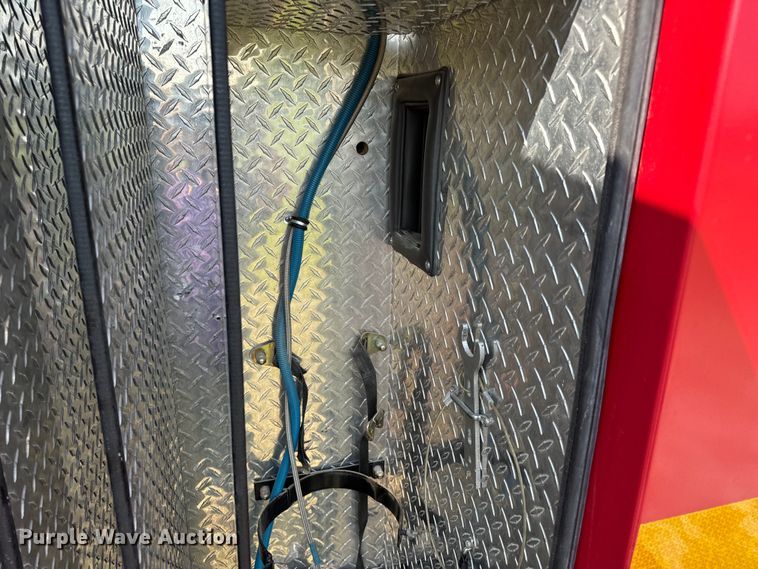 image for item OF9985 2006 Ford  E450 Super Duty ambulance