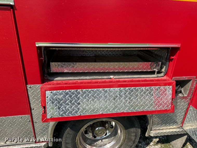 image for item OF9985 2006 Ford  E450 Super Duty ambulance