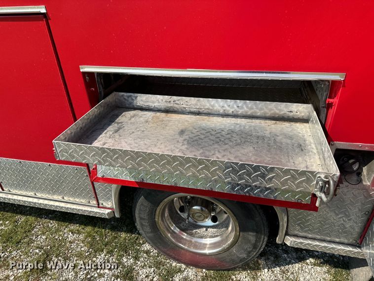 image for item OF9985 2006 Ford  E450 Super Duty ambulance