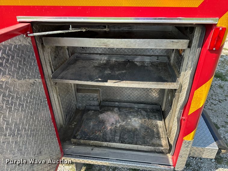 image for item OF9985 2006 Ford  E450 Super Duty ambulance