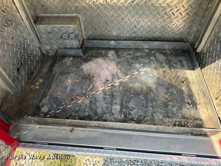 image for item OF9985 2006 Ford  E450 Super Duty ambulance