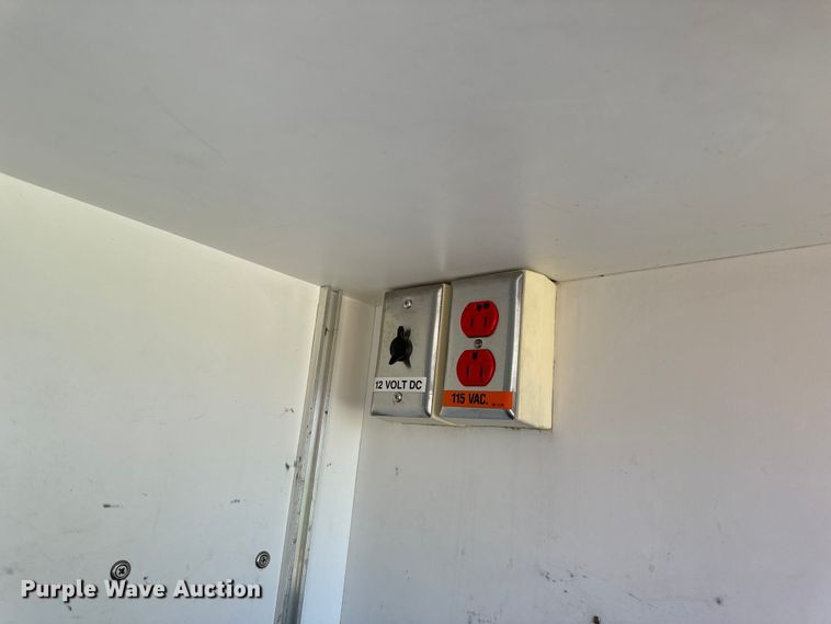 image for item OF9985 2006 Ford  E450 Super Duty ambulance