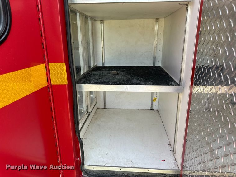 image for item OF9985 2006 Ford  E450 Super Duty ambulance