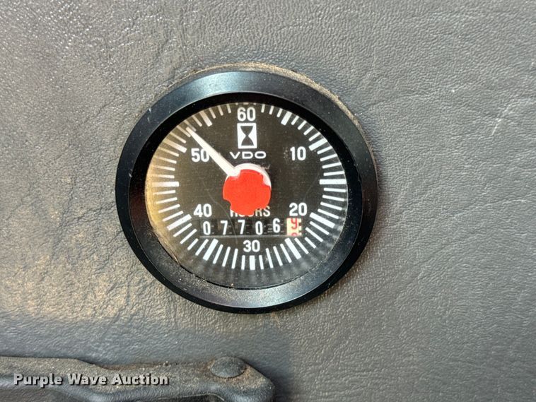 image for item OF9985 2006 Ford  E450 Super Duty ambulance