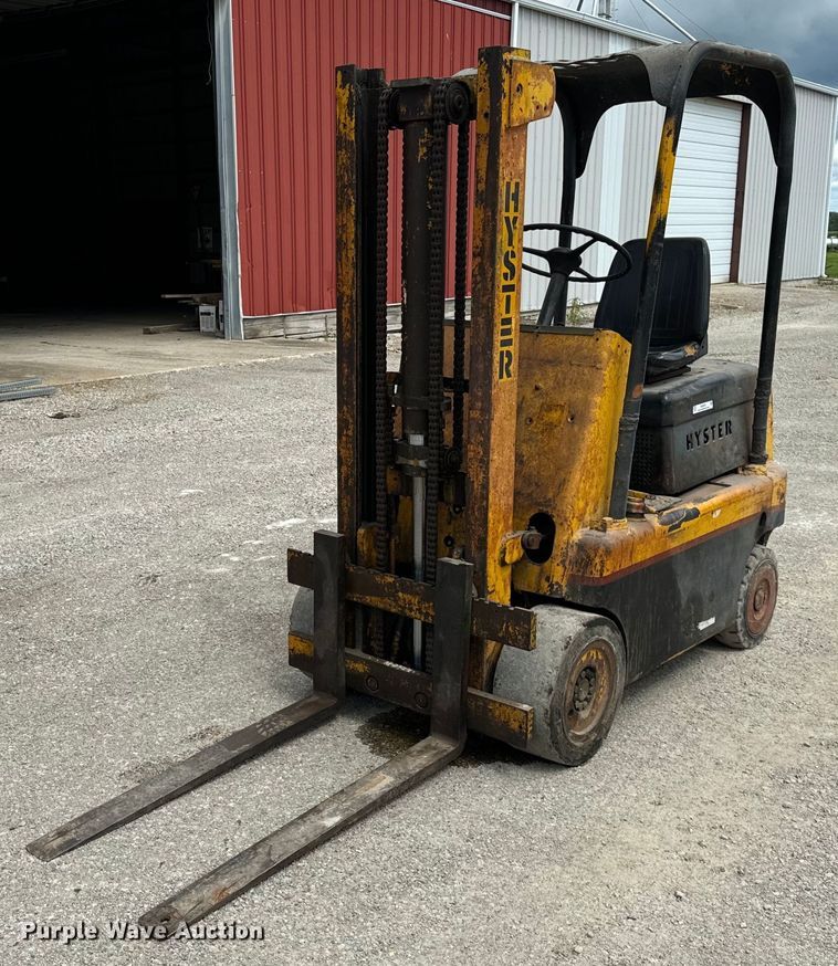 image for item OG9573 Hyster  forklift